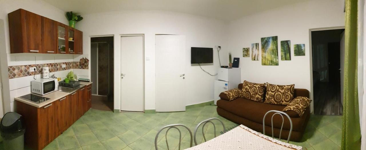 Grevia Apartmanok Poroszló Стая снимка